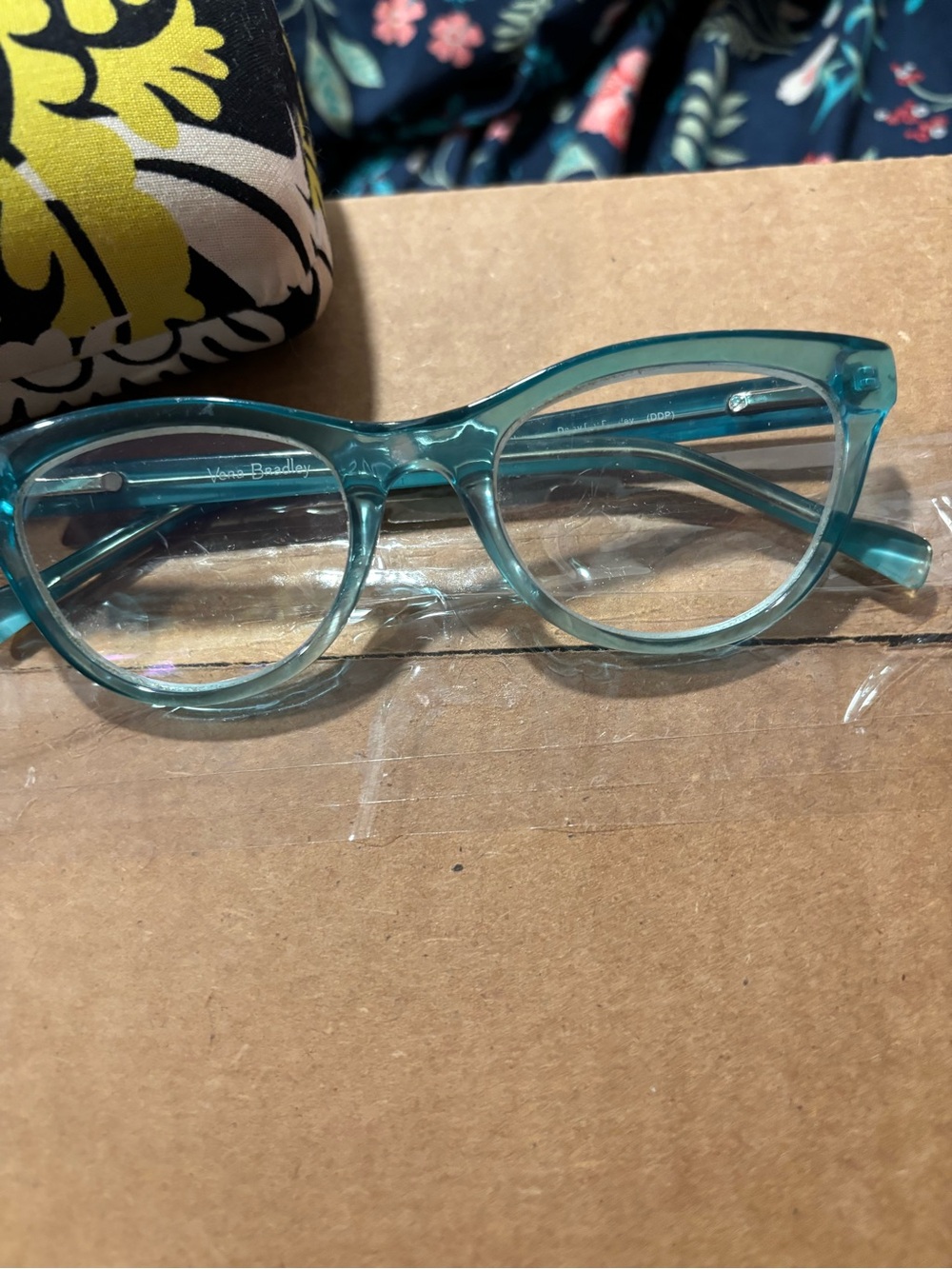 Vera Bradley Teal Cat-Eye Clear Lens Glasses and a genuine Vera Bradley case